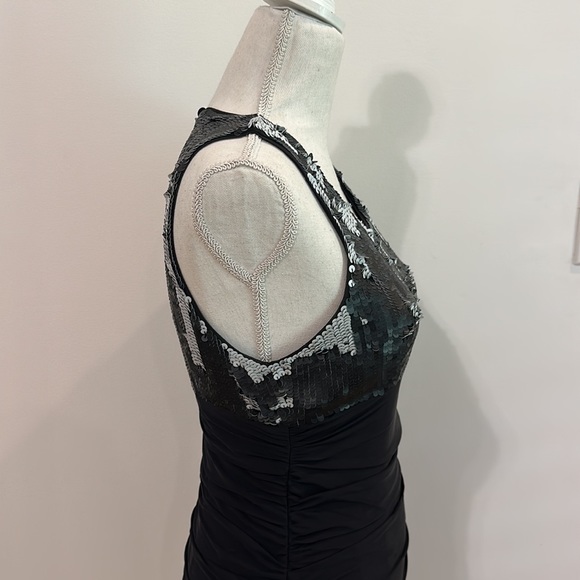 Alice + Olivia Black Sequin Detail Dress - Picture 6 of 12